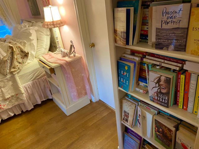 51282845-E606-4517-A17F-AD153B924C49_1_201_a