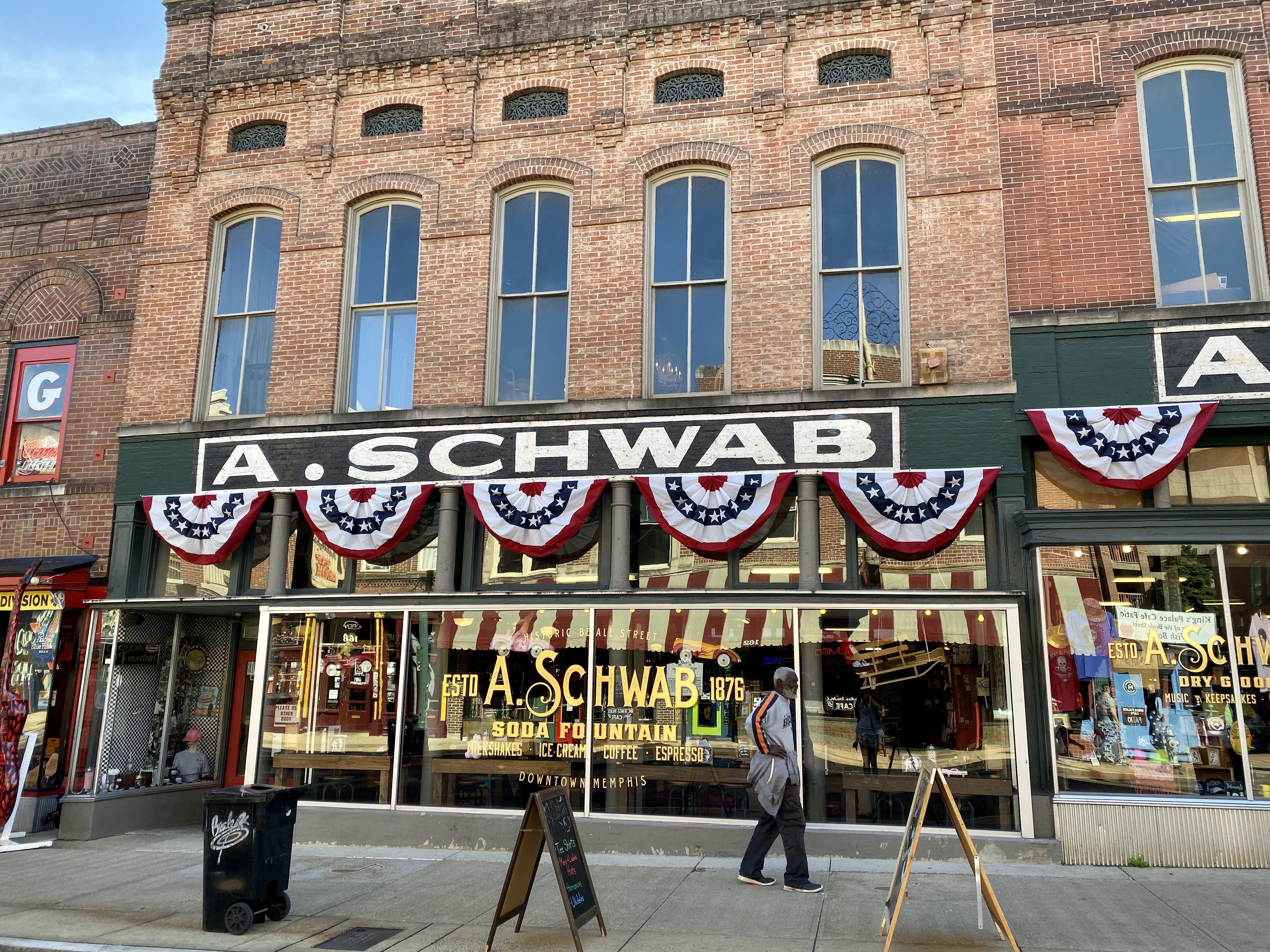 94AF0F22-A764-426C-BE4D-DB7E29989166_1_201_a